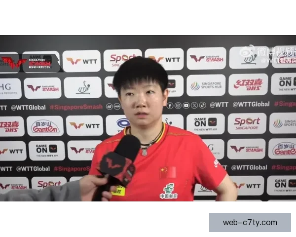 还原争议球孙颖莎冷静示意回放